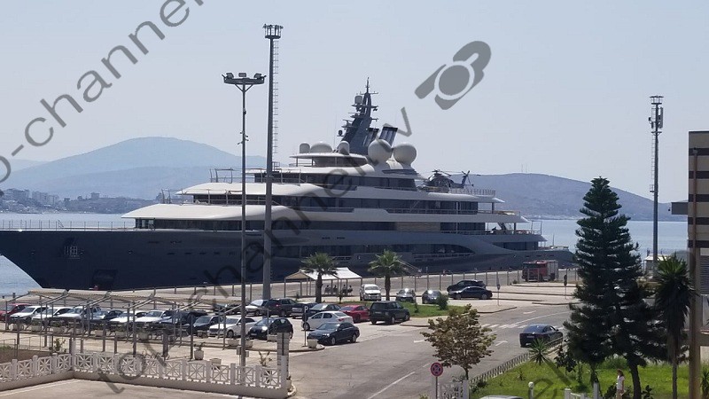 jeff bezos yacht albania