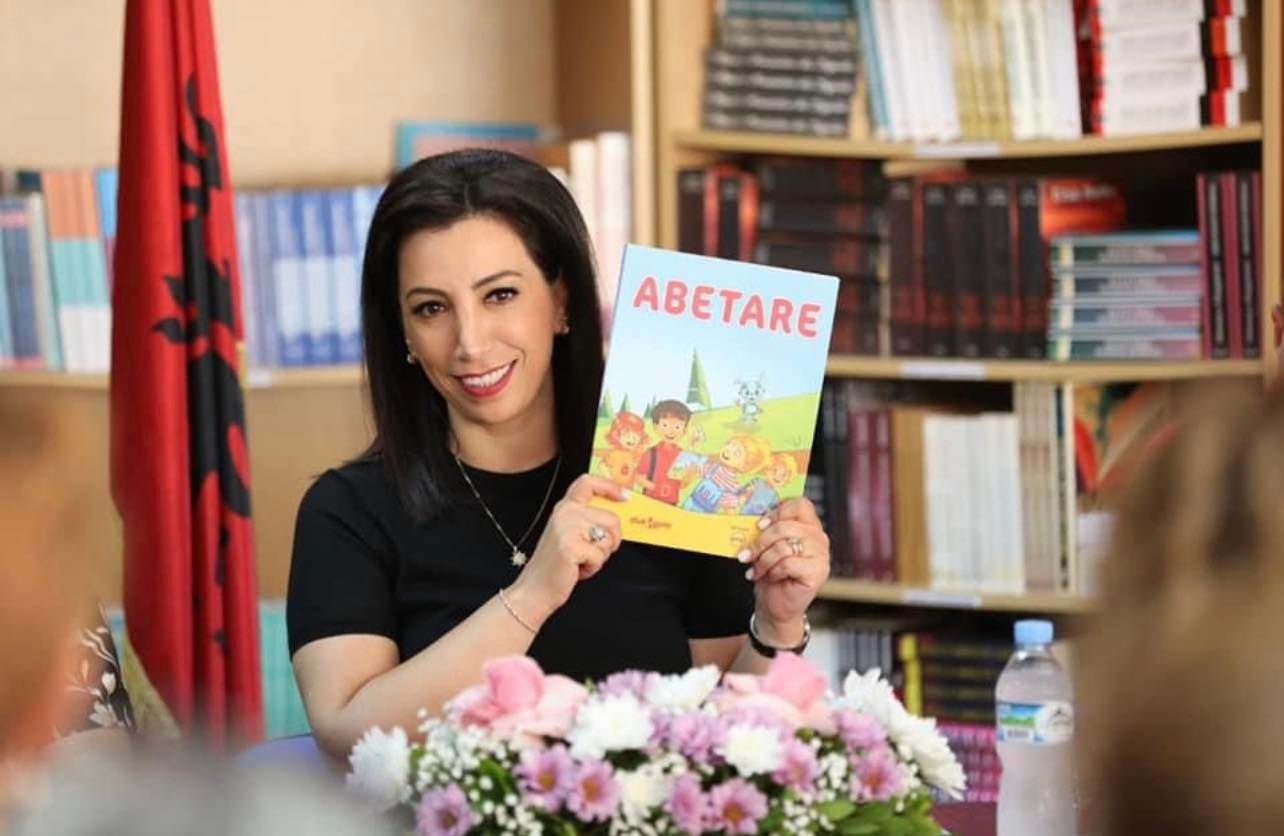 Abetare e përbashkët Shqipëri-Kosovë, nis trajnimi i mësuesve - Top Channel