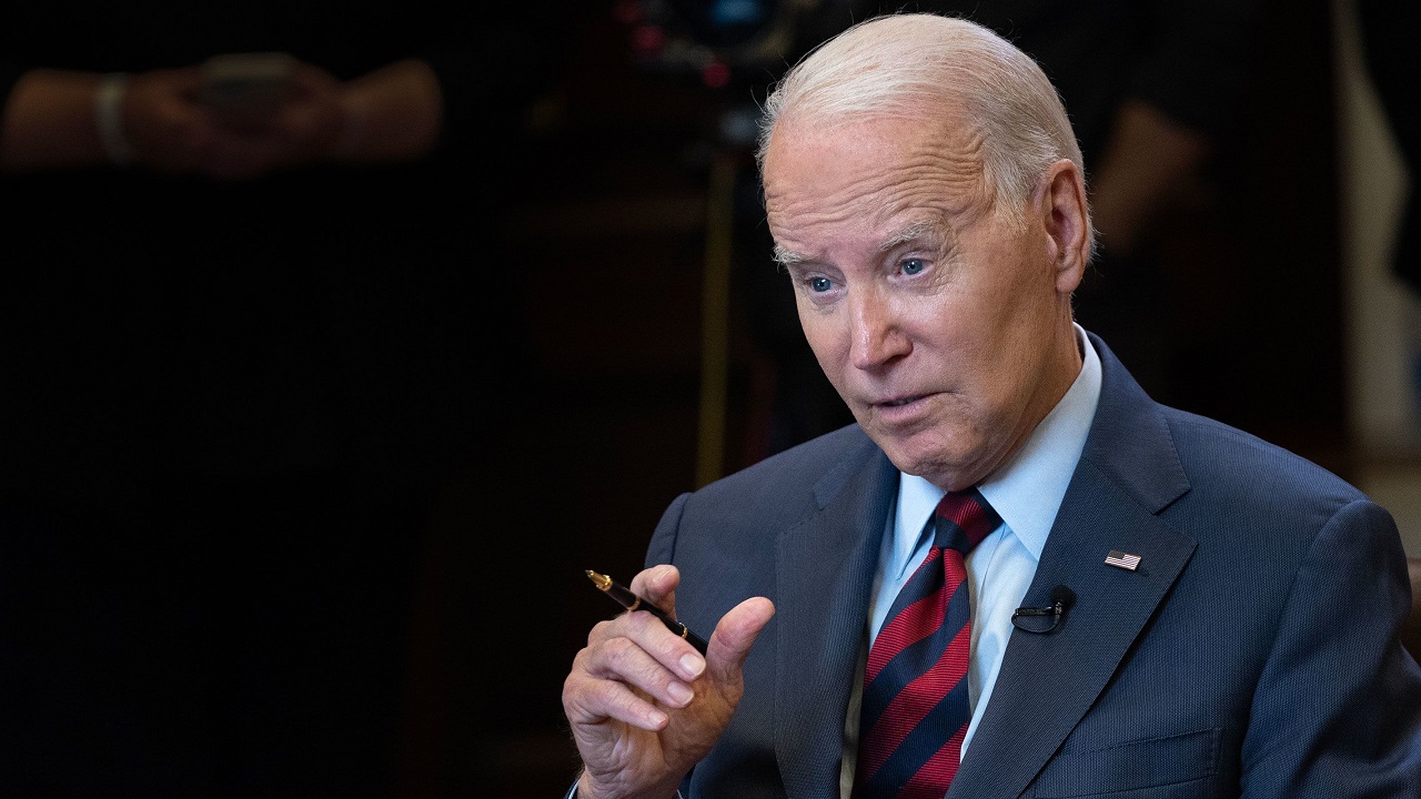 Biden: Dërgimi i municioneve thërrmuese në Ukrainë ishte vendim i vështirë, por ata kishin nevojë