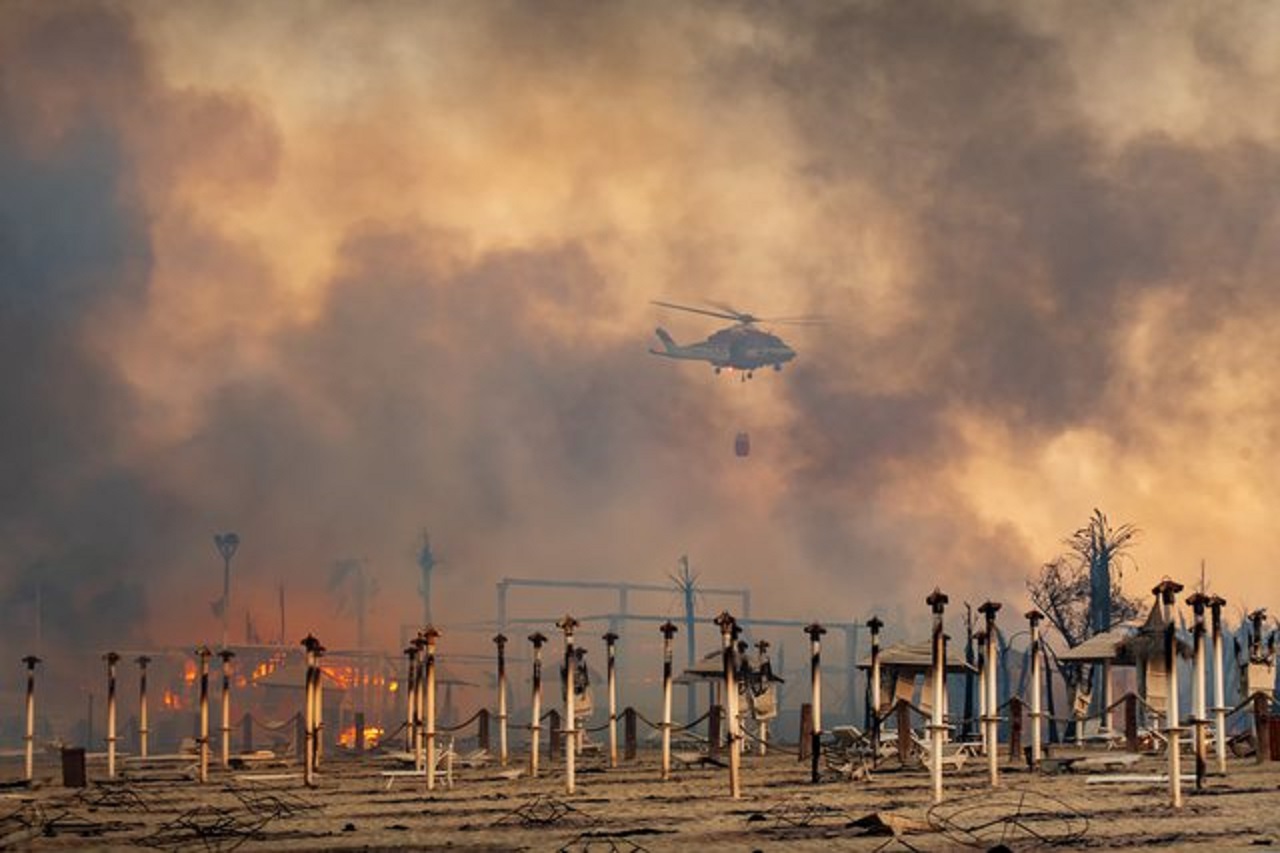 Vjen Cerberi/ Në Itali 48.8 gradë celsius, 10 qytete në alarm të kuq, “shkrin” Europa!