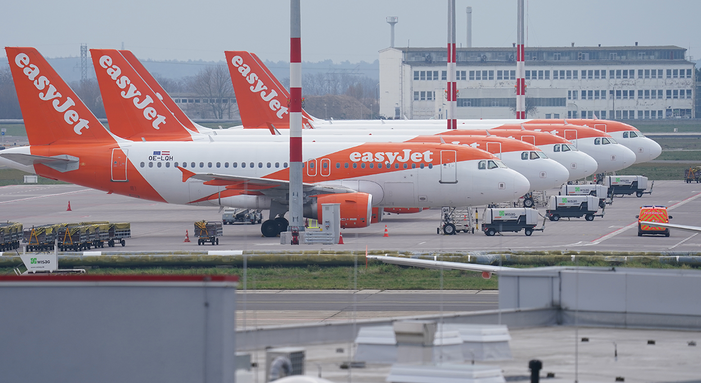 Piloti që ngrihej nga rezorti spanjoll i kërkon 20 pasagjerëve të zbresin se avioni ishte ‘tepër i rëndë’, 19 pranojnë dëmshpërblimin (fotot)