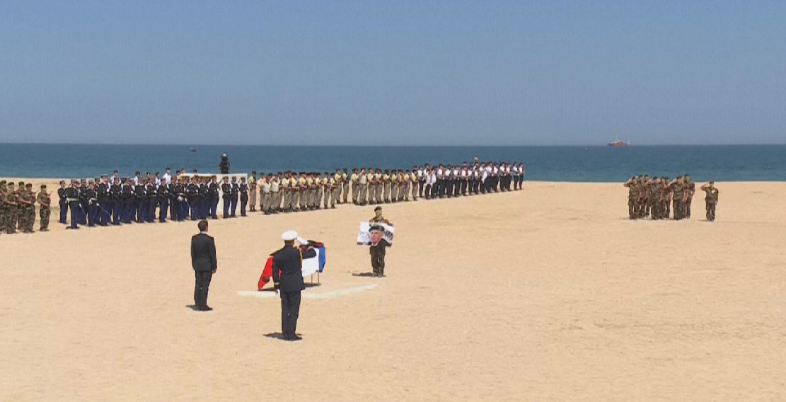 Franca nderon veteranin e fundit francez të zbarkimit aleat në Normandi (fotot)