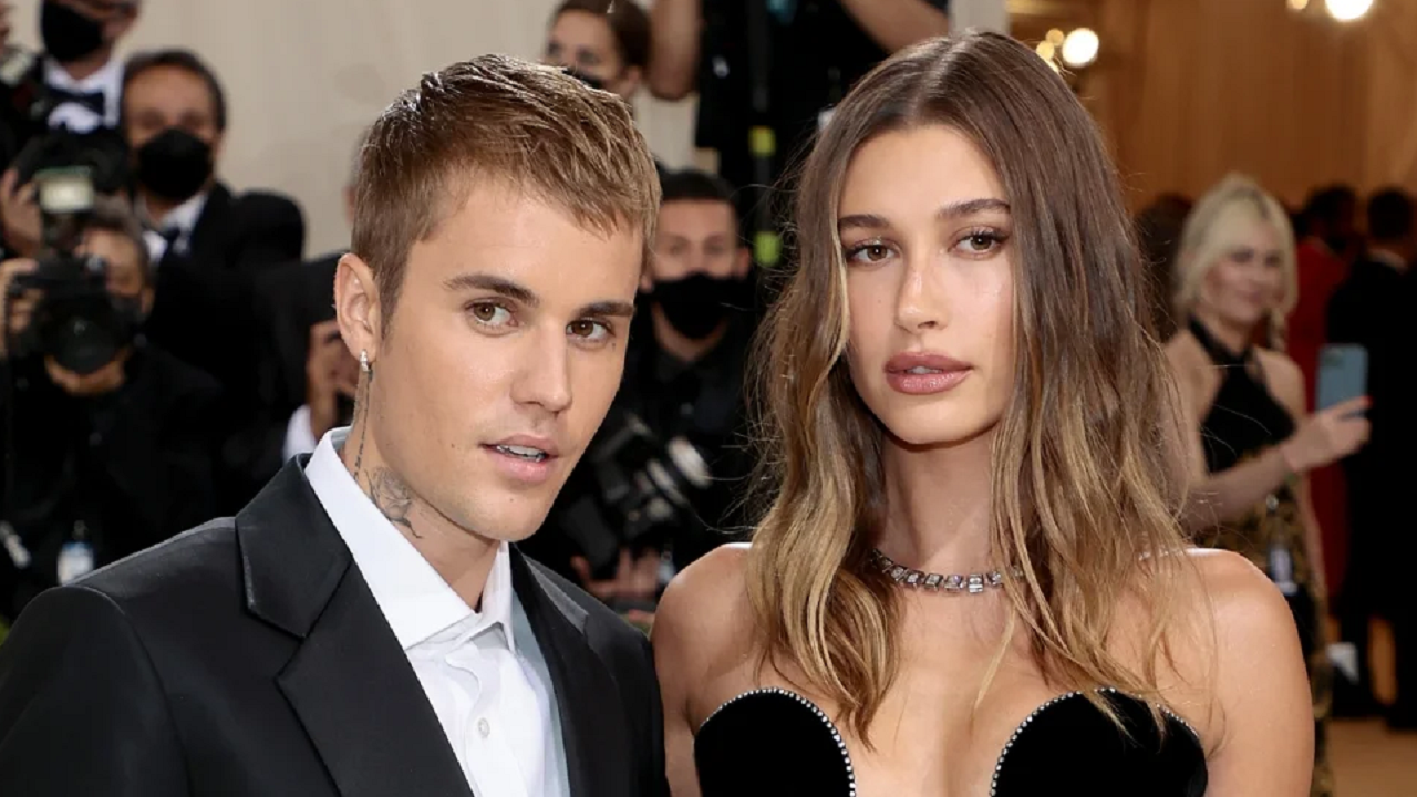 Foto/ Justin dhe Hailey Bieber në qendër të vëmendjes me daljen e tyre të fundit, njerëzit i quajnë “çift ballkanas”