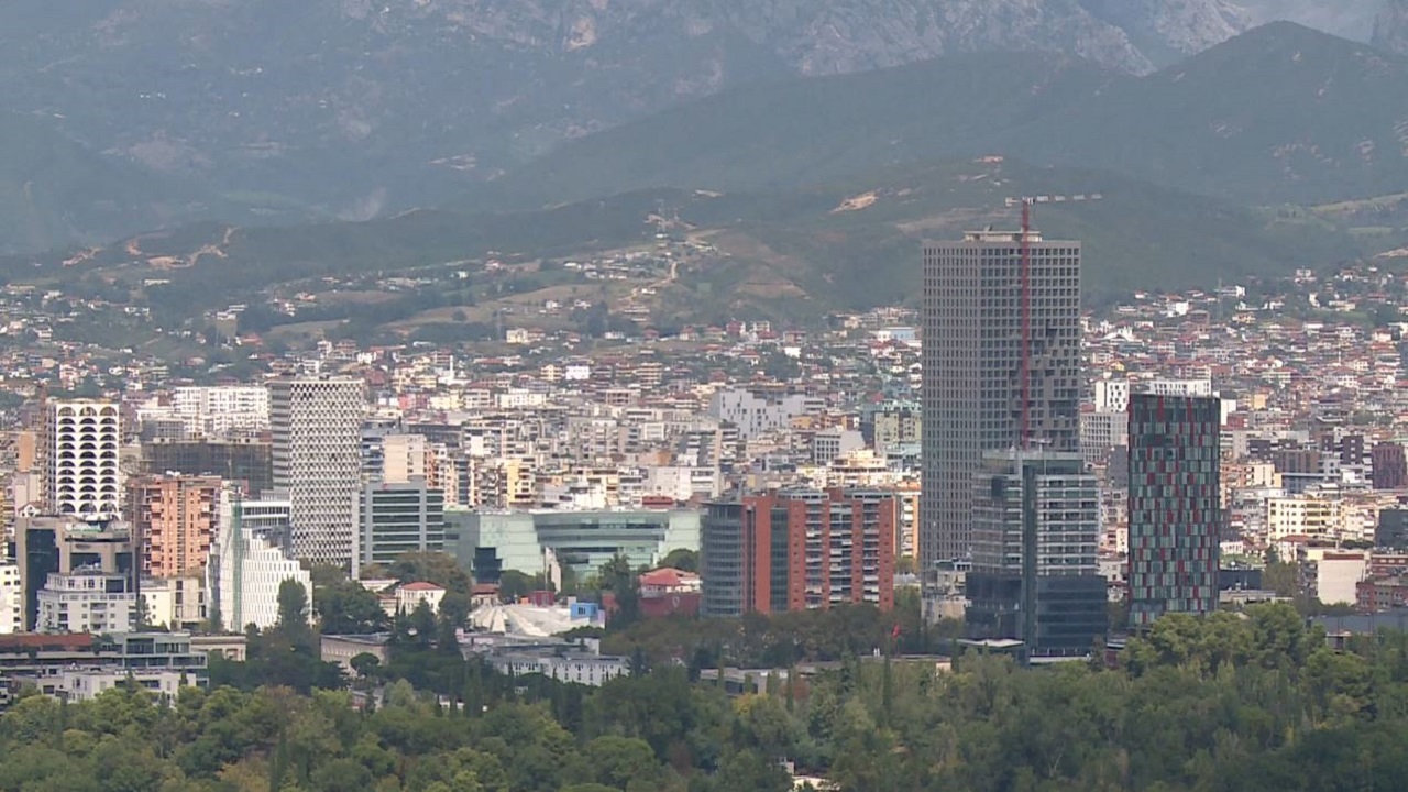 Lejet e ndërtimit, Durrësi më shumë/ Tirana ka më shumë sipërfaqe ndërtimi