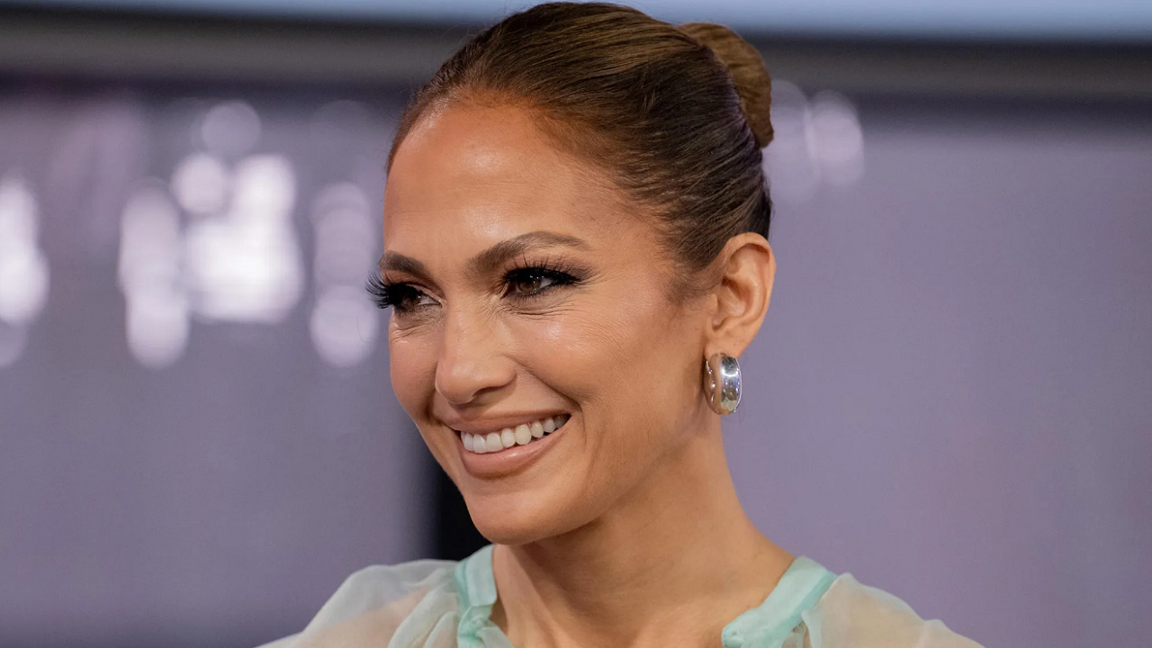 Jennifer Lopez shijon pushimet në Itali, por gjithë vëmendjen e marrin bizhuteritë e saj me vlerë marramendëse