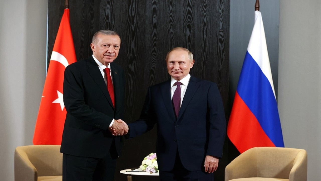 Erdogan takim me Putin në Rusi! Në fokus marrëveshja e grurit