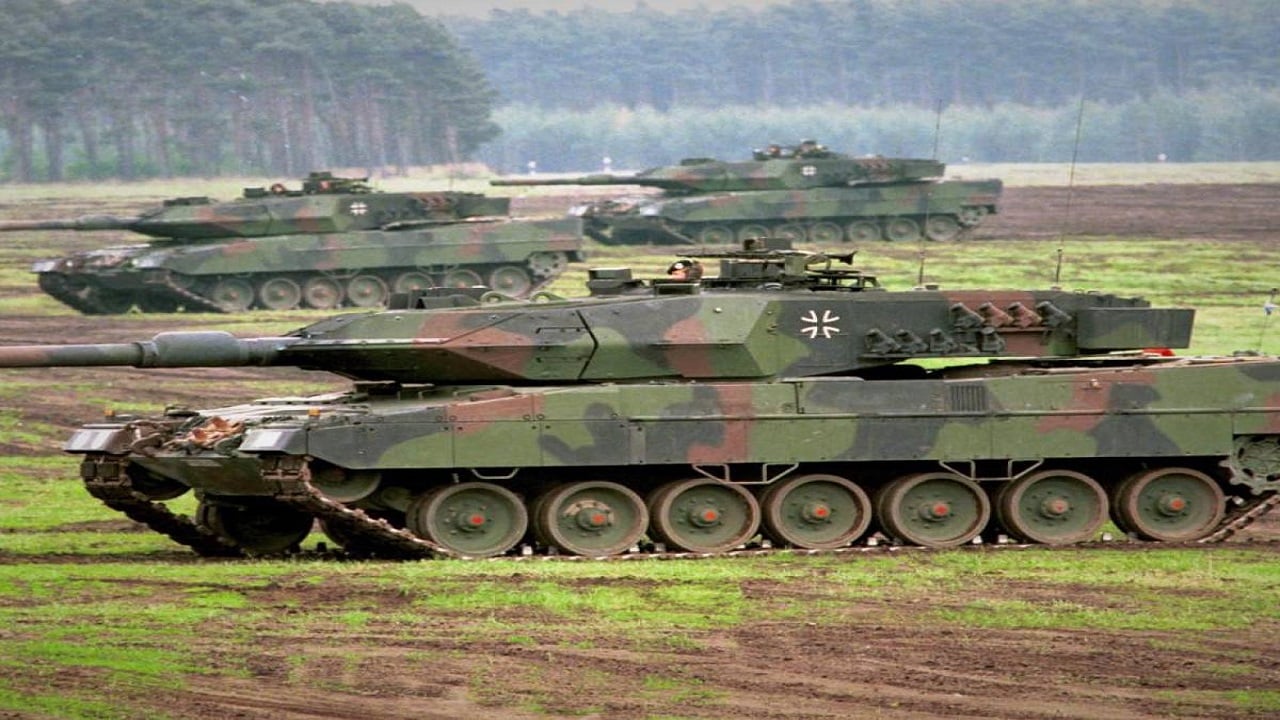 Danimarka: Grupi i parë i tankeve Leopard 1 mbërrin në Ukrainë