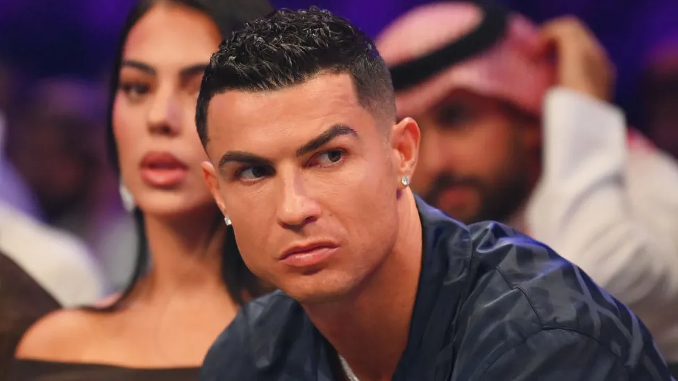 Cristiano Ronaldo paditet për 1 miliardë dollarë për promovim kriptovalutash