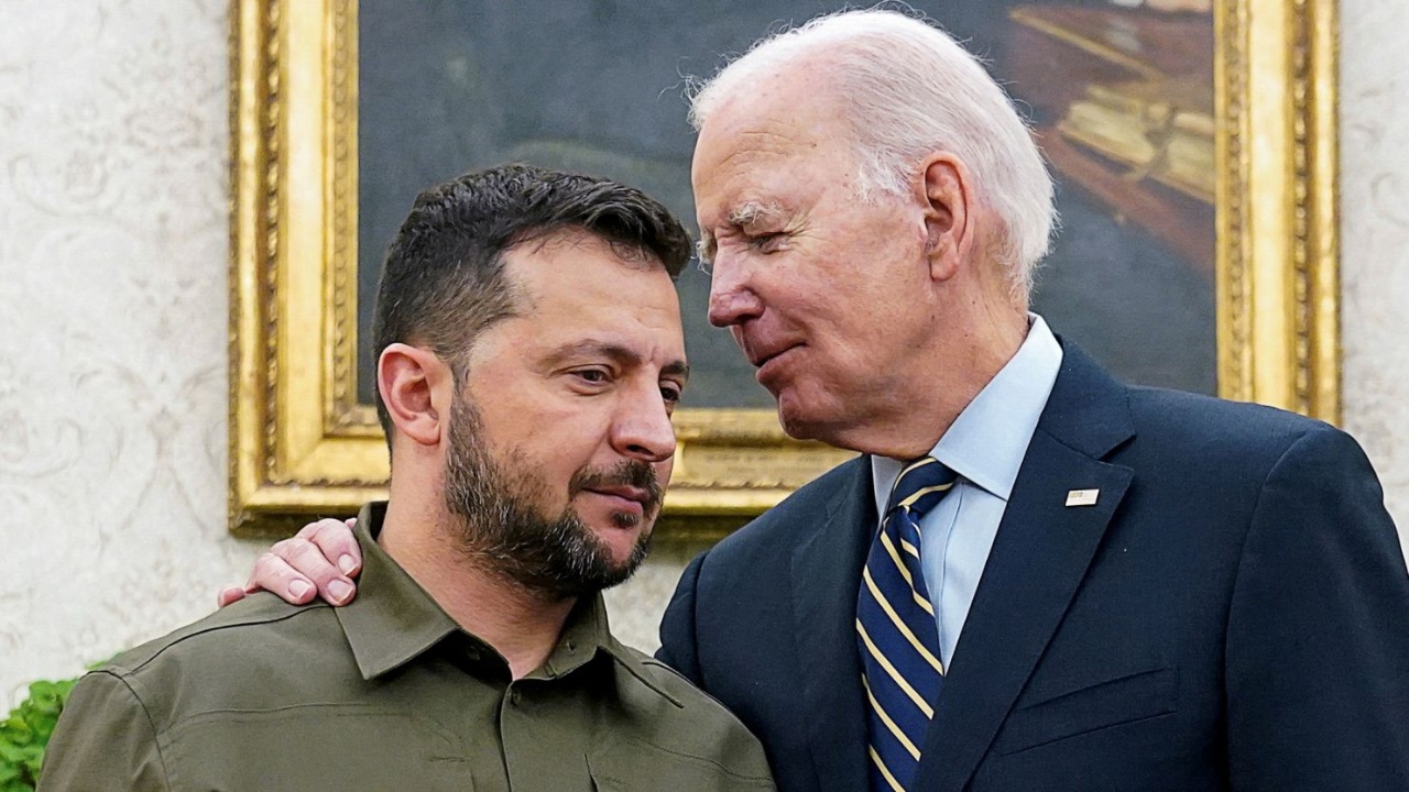 Zelensky takohet me Biden, FMN aprovon 900 milion dollarë ndihmë për Ukrainën