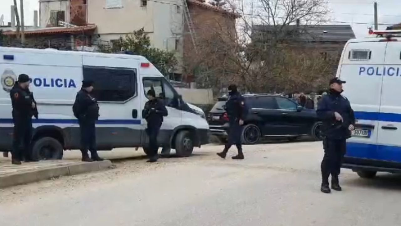 Blindohet Himara! Policia dhe FNSH në varrezat e qytetit, pritet të mbërrijë Fredi Beleri