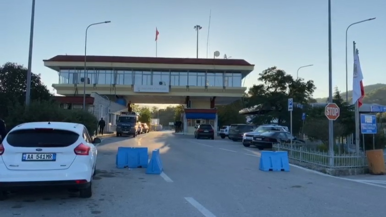 Korrupsioni i zyrtarëve në Kakavijë, në hetim edhe disa efektivë të policisë kufitare