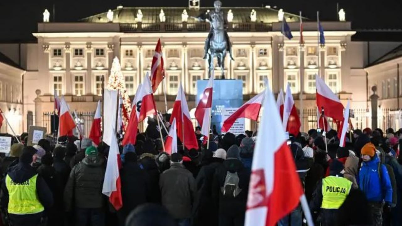 Arrest në pallatin presidencial! Luftë për pushtet në Poloni