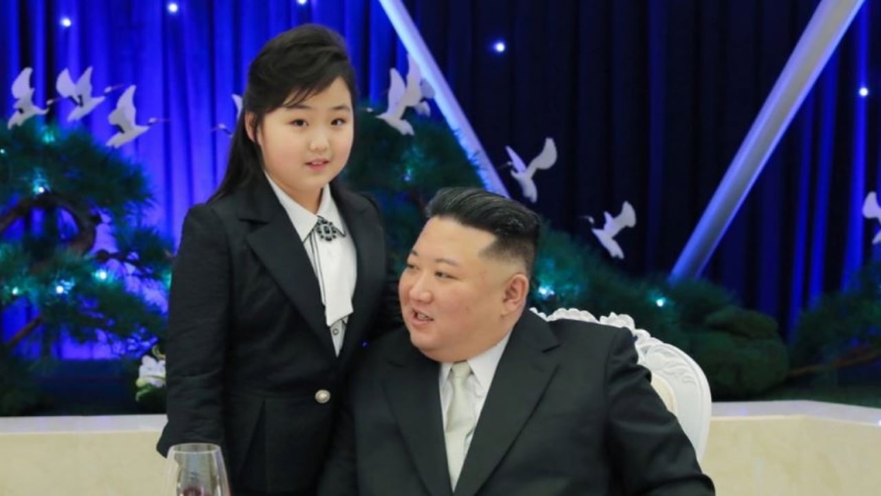 Ndihet i rrezikuar? Kim Jong Un përgatit vajzën e tij 10-vjeçare për t’i pasur pushtetin