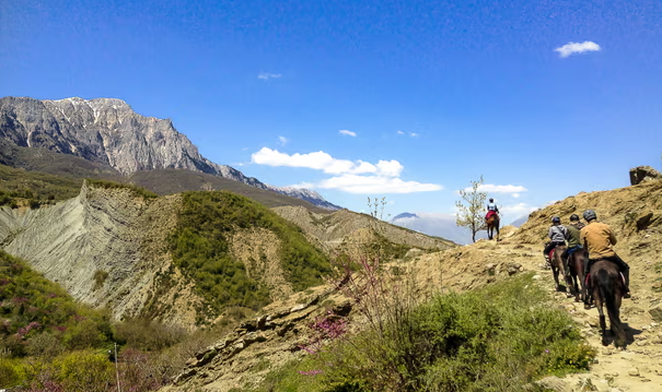 “The Guardian” liston Shqipërinë mes 10 shteteve ku mund të kaloni pushime me shpirt aventurier, ja zona që sugjeron