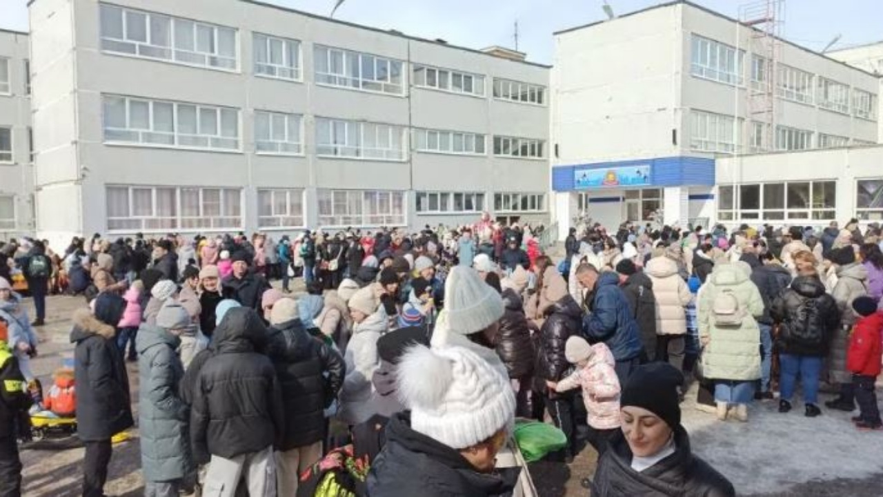 Protestë në ditën e fundit të zgjedhjeve presidenciale në Rusi! Aksion kundër Putinit, i cili do të zgjasë sundimin 