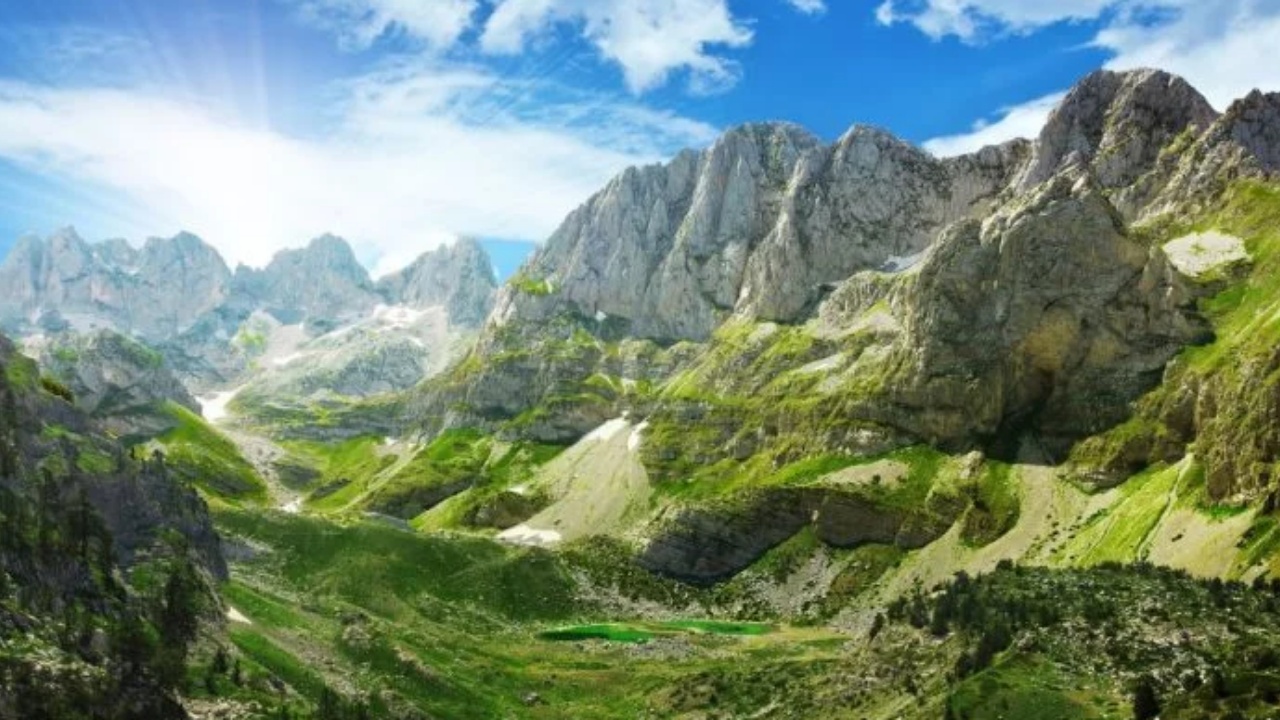 Rama publikon artikullin e medias spanjolle: Shqipëria, një destinacion që të rrëmben ndjenjat