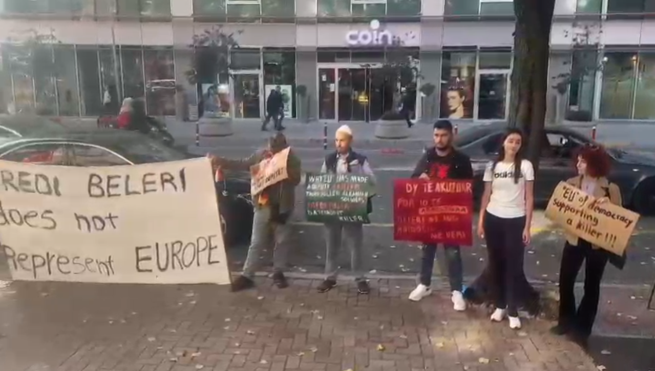  Fredi Beleri nuk përfaqëson Europën   qytetarët protestë kundër eurodeputetit