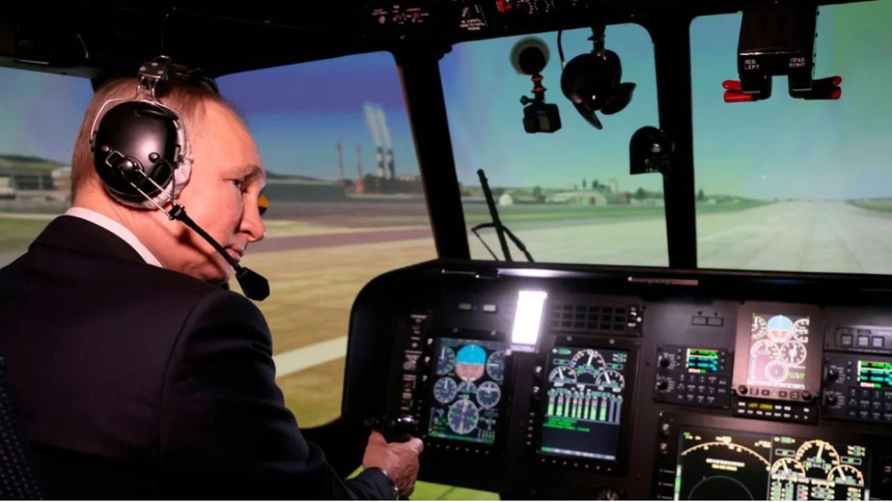  Sulmi u intensifikua kur u ngrit helikopteri i presidentit   komandanti i mbrojtjes ajrore  Putin ishte në epiqendrën e sulmit
