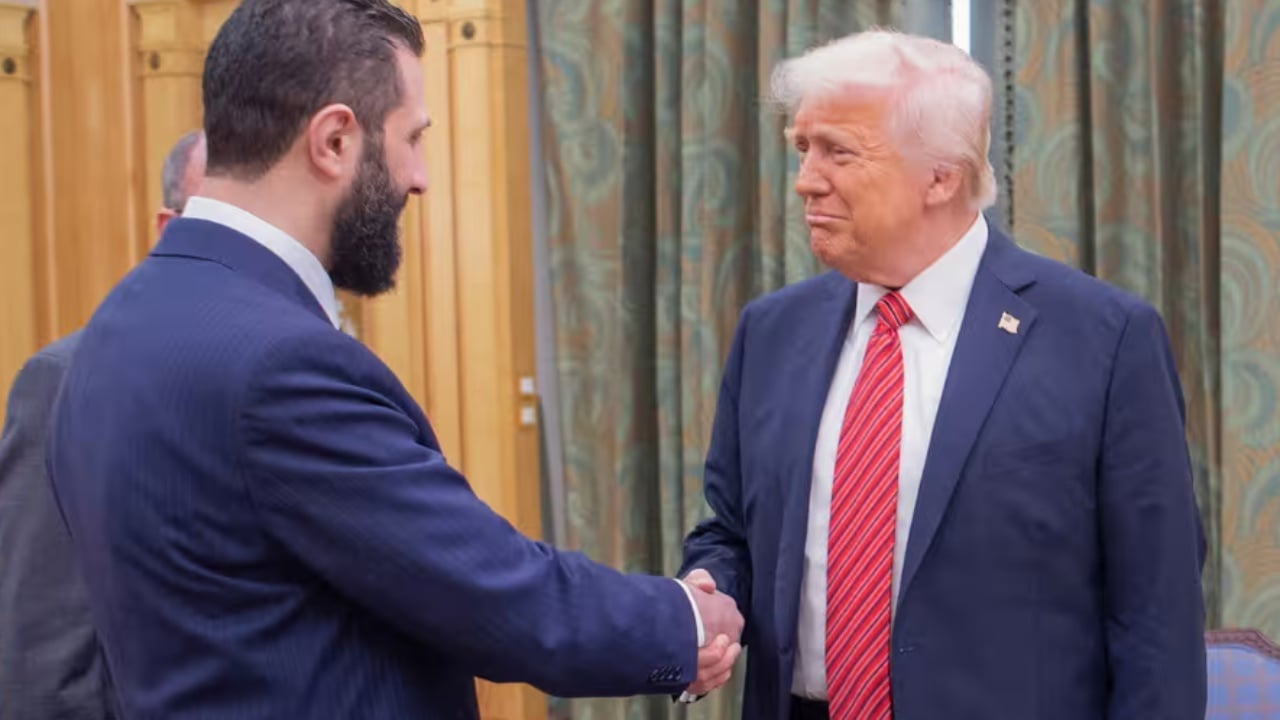 Një hap drejt stabilizimit të qeverisë së re  Trump gati të lehtësojë Sirinë nga disa sanksione financiare