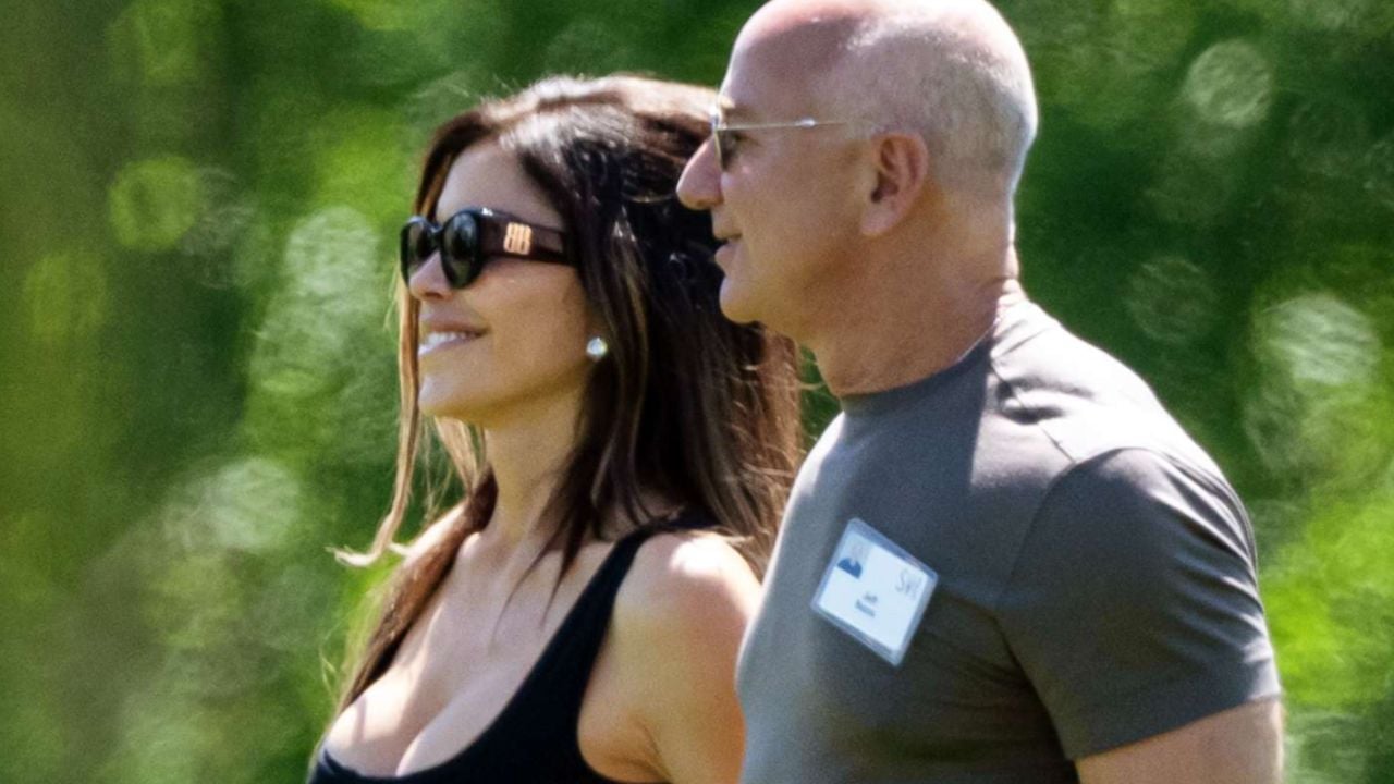 pas-marteses-jeff-bezos-shfaqet-me-nje-look-te-ri-miliarderi-ndryshon-modelin-e-flokeve