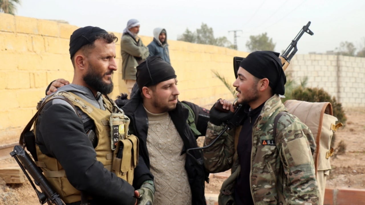 siria-dhe-britania-rivendosin-marredheniet-diplomatike-sekretari-i-jashtem-britanik-ka-nje-shprese-te-re-per-popullin-sirian