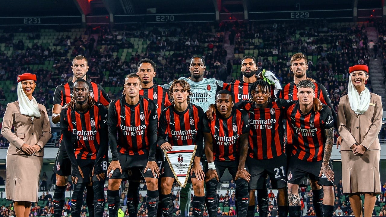 Milani  trondit  Australinë  Kuqezinjtë shënojnë 9 herë në miqësoren me Perth Glory  debutojnë blerjet e reja