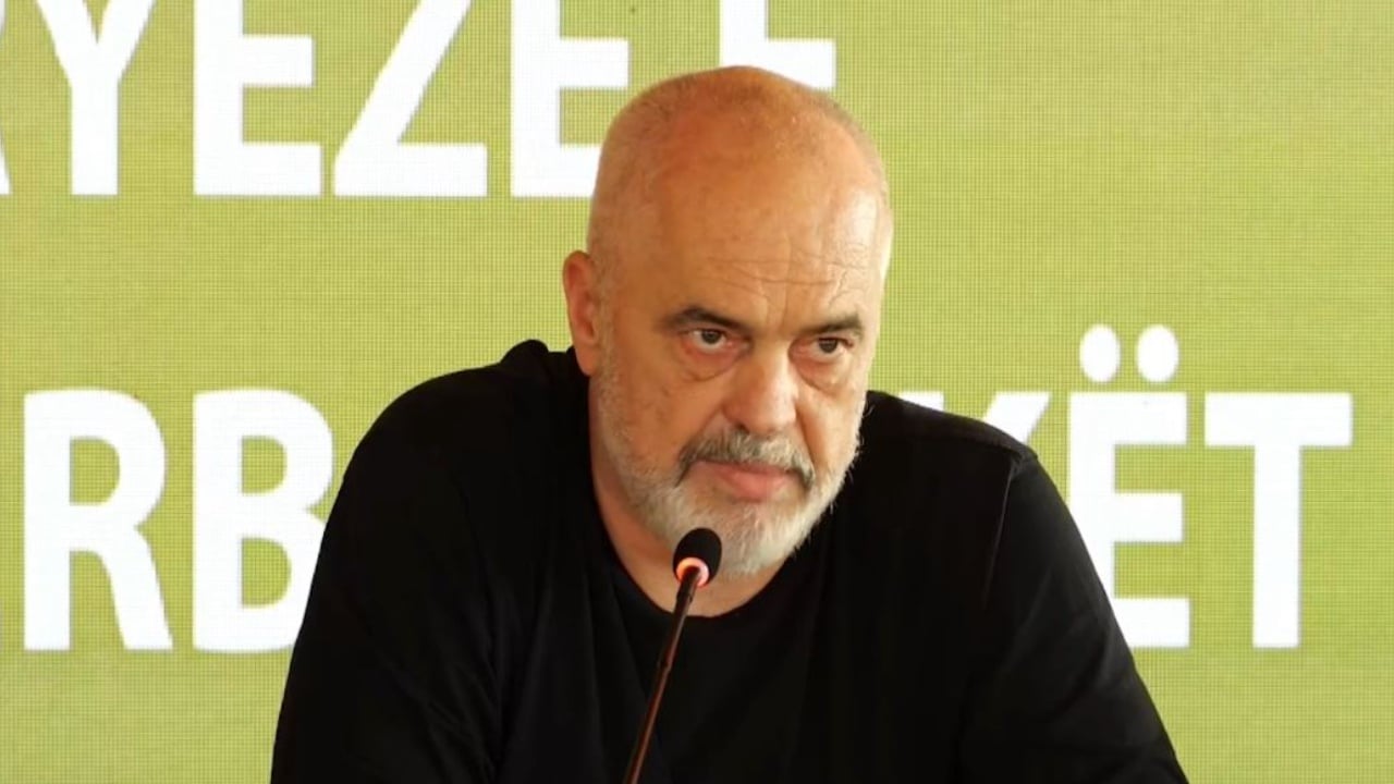 t-u-lutemi-blegtoreve-jo-te-luten-per-te-marre-kontraten-e-kullotes-rama-linje-kredie-per-ndermarrjet-e-mesme-dhe-te-vogla