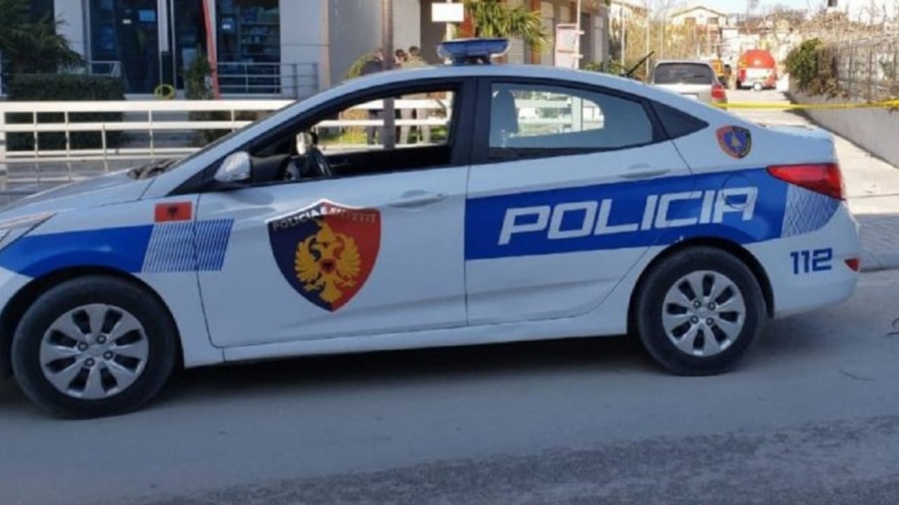 shperthen-bombola-ne-banesen-e-85-vjecarit-ne-belsh-i-moshuari-transportohet-me-urgjence-ne-spital