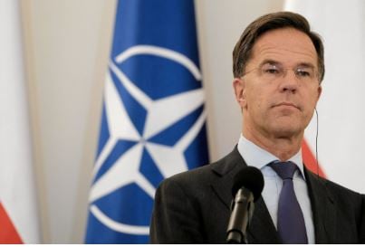 BE i trembet skenave të takimit me Trump  Zelenskin do t a shoqërojnë në SHBA Ursula von der Leyen  Starmer  Meloni dhe kreu i NATO s