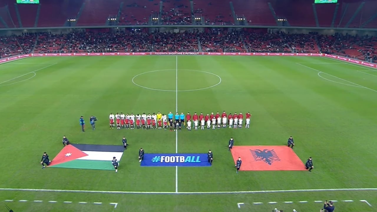 LIVE Shqipëri Jordani  Shkelmohet topi i parë në  Arenën Kombëtare   kuqezinjtë duan triumfin e radhës edhe në miqësore
