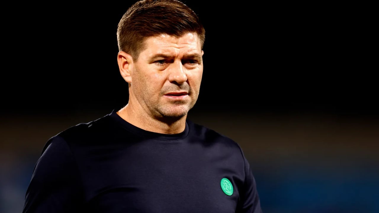 Ndryshon sërish situata te klubi ku aktivizohet ylli i Kombëtares shqiptare  legjenda e Liverpool drejt stolit edhe pse e refuzoi para një jave