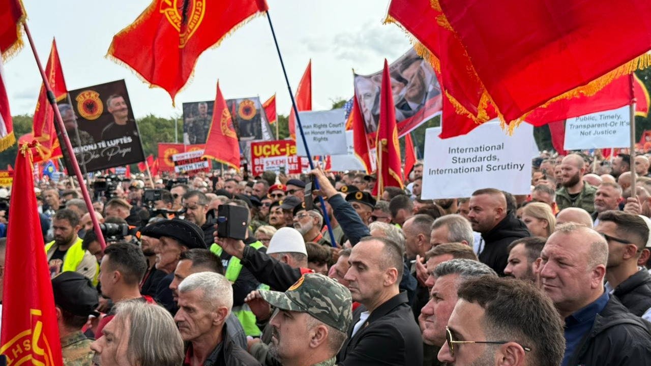 Protesta mbarëkombëtare për ish krerët e UÇK së  Rama thirrje qytetarëve të marrin pjesë  Liria ka emër