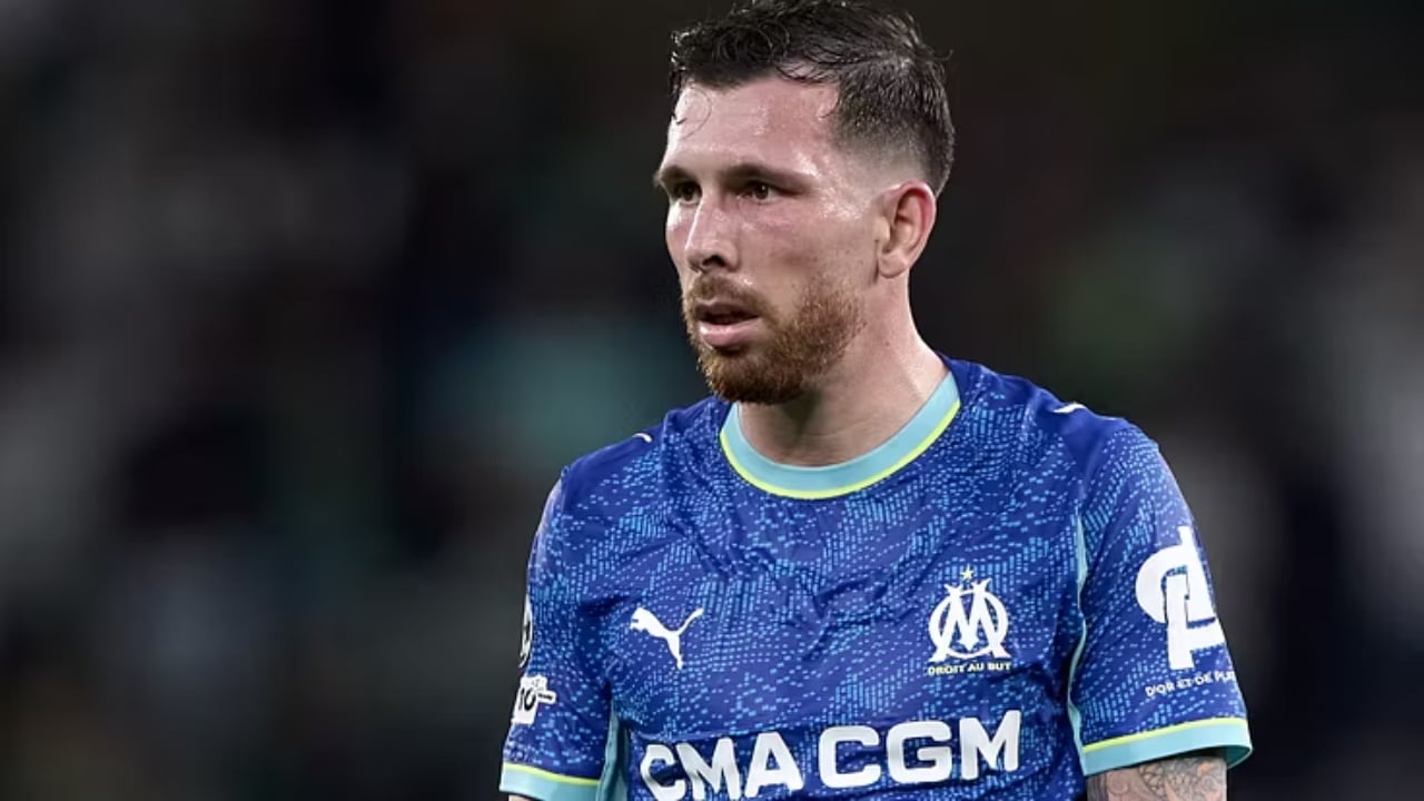 Juventusi në kërkim të një mesfushori  zbulohen dy emrat që përfliten në kampin e bardhezinjve për merkaton e janarit