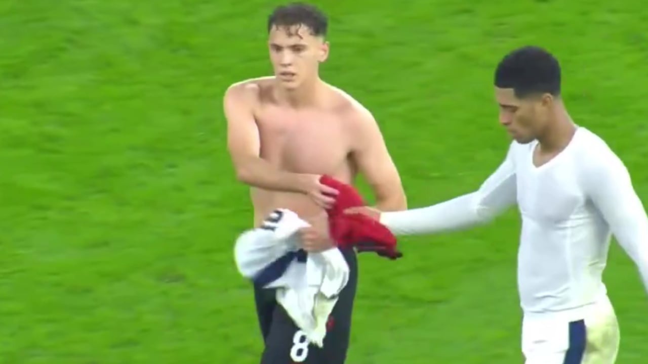 veprimi-i-pazakonte-ne-ndeshjen-me-shqiperine-fansat-ne-angli-kryqezojne-bellinghamin