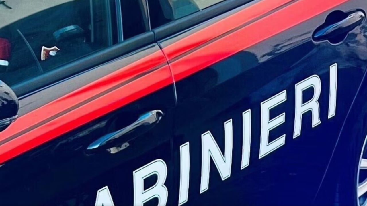 tragjike-ne-itali-i-moshuari-vret-me-thike-bashkeshorten-81-vjecare-arsyeja-ishin-biletat-gervishtese