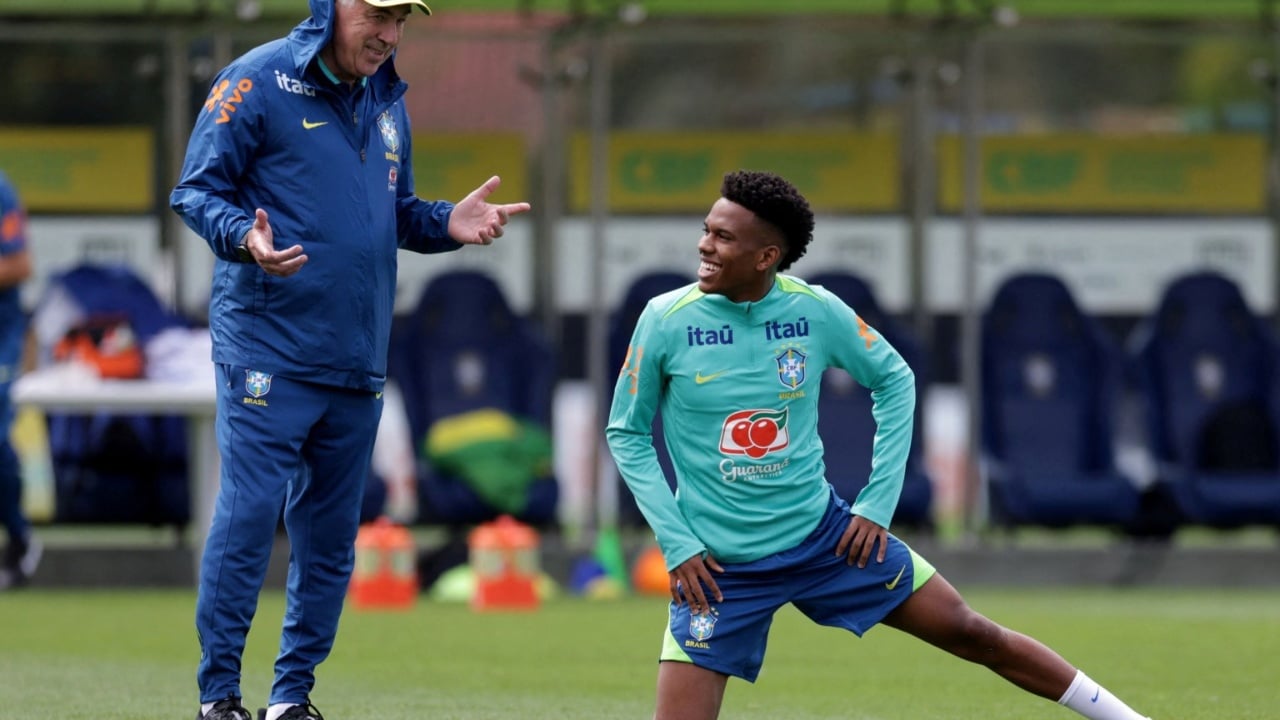 mediat-braziliane-zbulojne-carlo-ancelotti-kritikoi-ashper-yllin-e-ri-te-selecaos-perpara-gjithe-skuadres-ose-ben-ate-qe-them-une-ose-iken-nga-ekipi