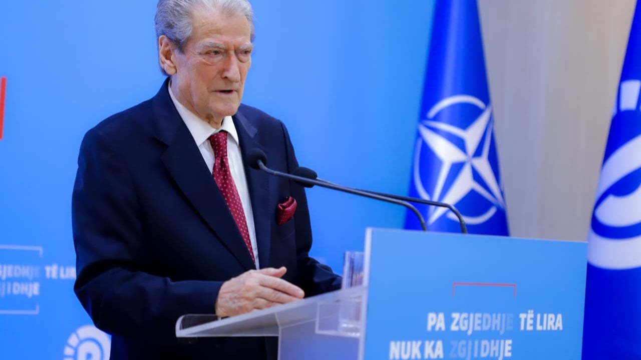 dash-shpalli-organizate-terroriste-dhe-sanksionoi-vellezerit-hysa-berisha-transferuan-miliona-euro-ne-shqiperi