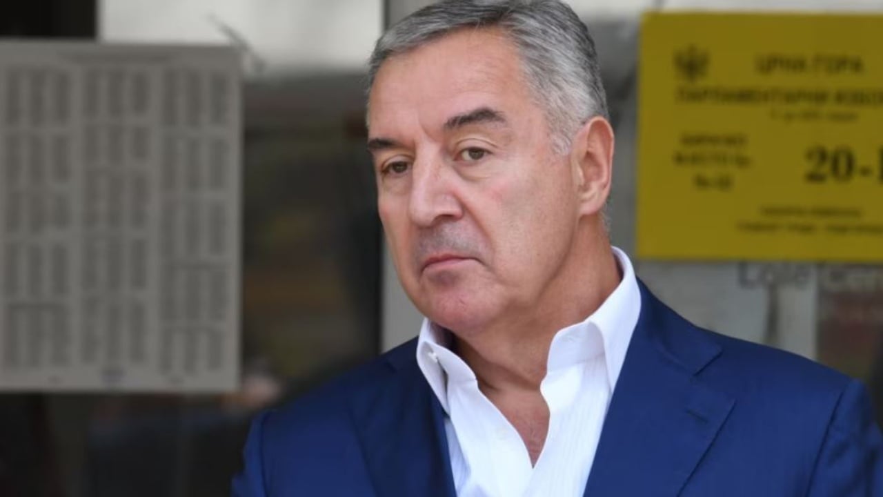 koleksioni-i-oreve-me-vlere-200-mije-euro-ish-presidenti-i-malit-te-zi-akuzohet-per-mosdeklarim-pasurish