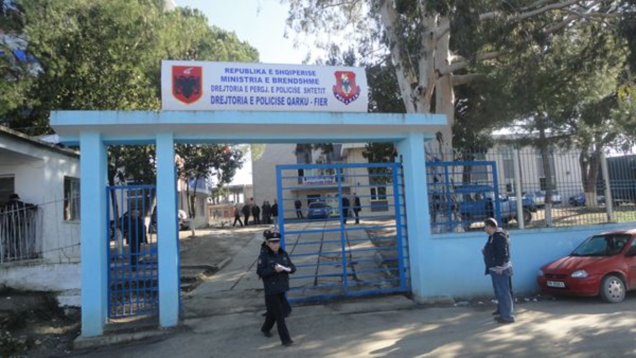 doreza-metalike-dhe-fisheke-luftarak-procedohen-tre-te-mitur-ne-fier