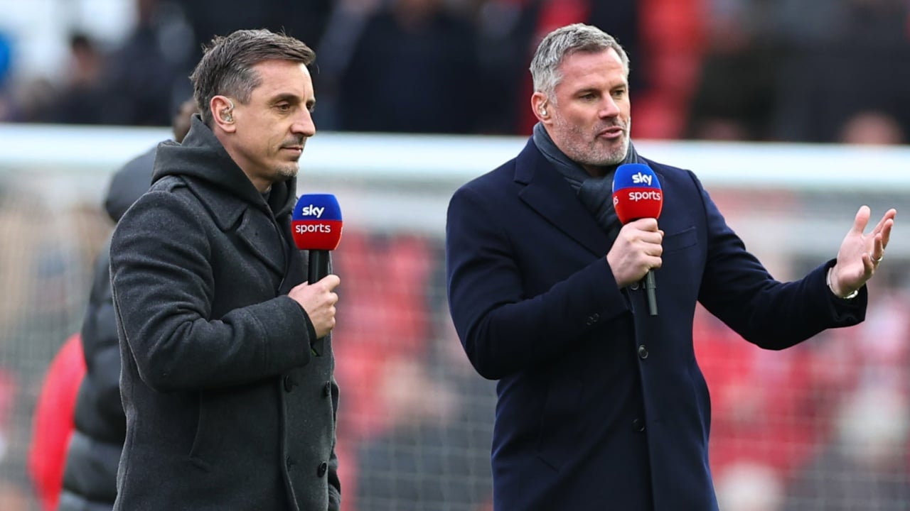 Legjendat e Liverpool dhe Man  United  lën sportin mënjanë dhe debatojnë për politikën  Brexit i dhe emigrantët me gomone sollën zemërim