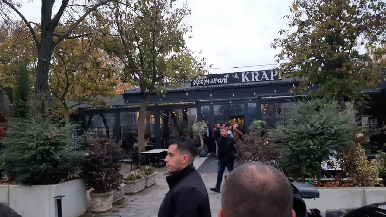 rrezikohej-siguria-pronari-mbyll-lokalin-para-vizites-se-kurtit