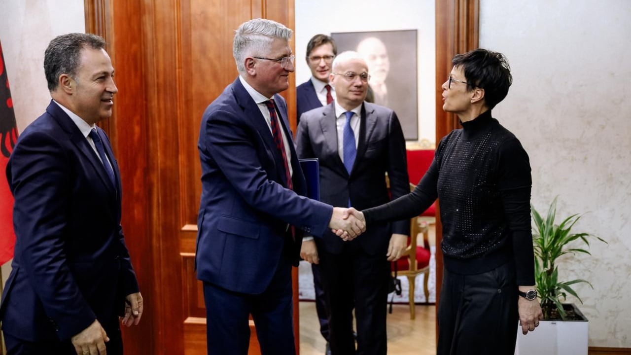 gjekmarkaj-pas-takimit-me-marta-kos-pd-mbeshtet-integrimin-e-shqiperise-ne-be-ne-themel-jane-zgjedhjet-e-lira