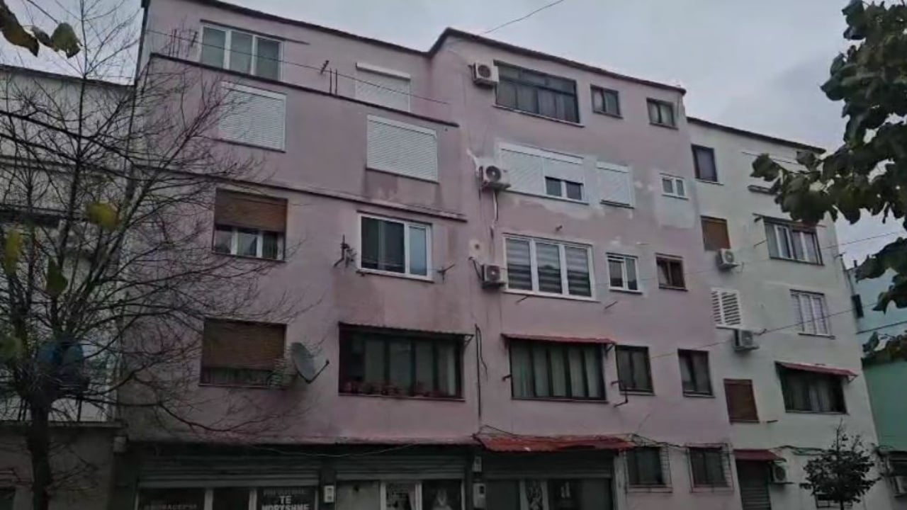 Moti i keq shkakton ndërprerje të energjisë elektrike në Kukës  rënie gurësh dhe dherash në disa segmente rrugore