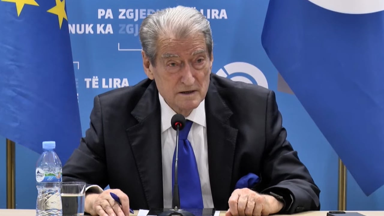 veliaj-rikthehet-ne-detyre-berisha-flet-pas-publikimit-te-lajmit-ekskluziv-nga-top-channel-kushtetuesja-zbatoi-ligjin-haram-begaj-dhe-edi-rama