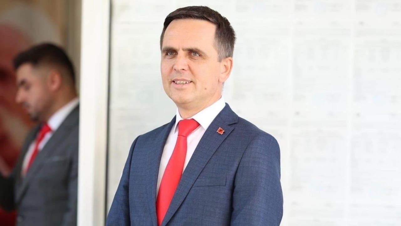 raundi-i-dyte-i-zgjedhjeve-lokale-ne-maqedonine-e-veriut-vlen-fiton-tetoven-kasami-merr-mandatin-e-dyte-rivali-i-bdi-pranon-humbjen