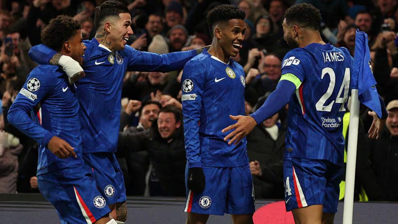 Video  Chelsea i jep leksion Barcelonës në  Stamford Bridge   Blutë mundin me tre gola katalanasit në supersfidën e mbrëmjes