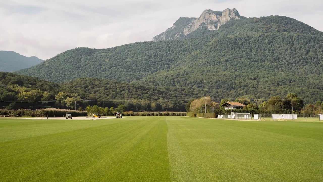 FOTO   Ja ku është grumbulluar kombëtarja shqiptare në Spanjë  qendra stërvitore në të cilën ka qëndruar edhe në vitin 2021  kur fituam 0 1