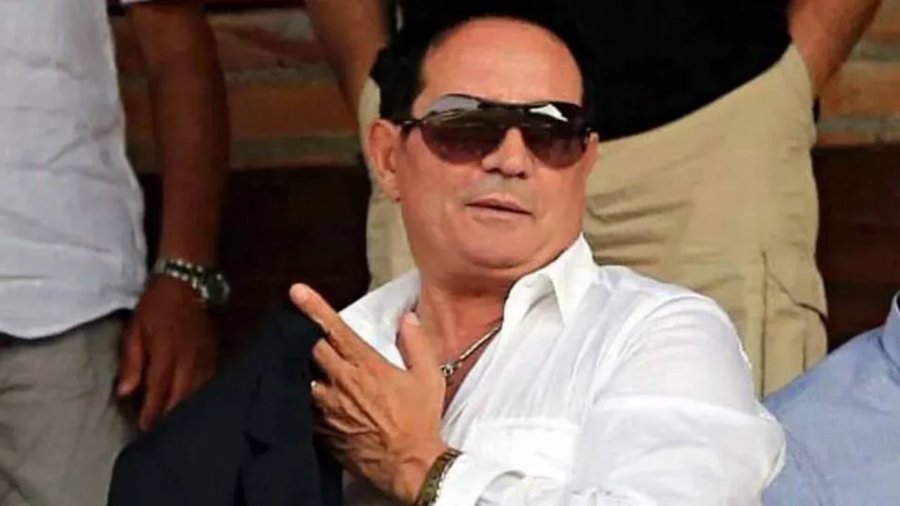 Di Matteo kërkon të blejë ekipin e Riminit  biznesmeni i njohur për lidhjet me mafian  Kamorra është një zgjedhje jetese 