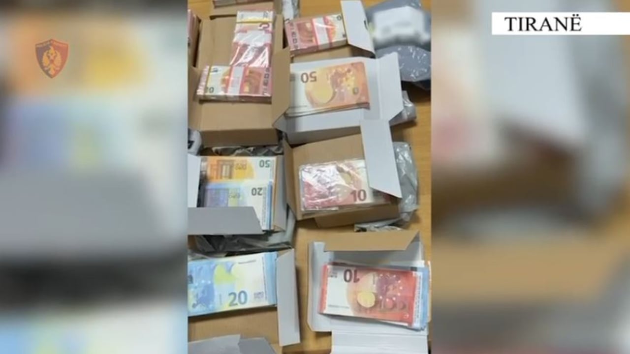 Tiranë  Falsifikonin eurot dhe i nxirrnin në treg  arrestohen katër të rinj  mes tyre një i mitur