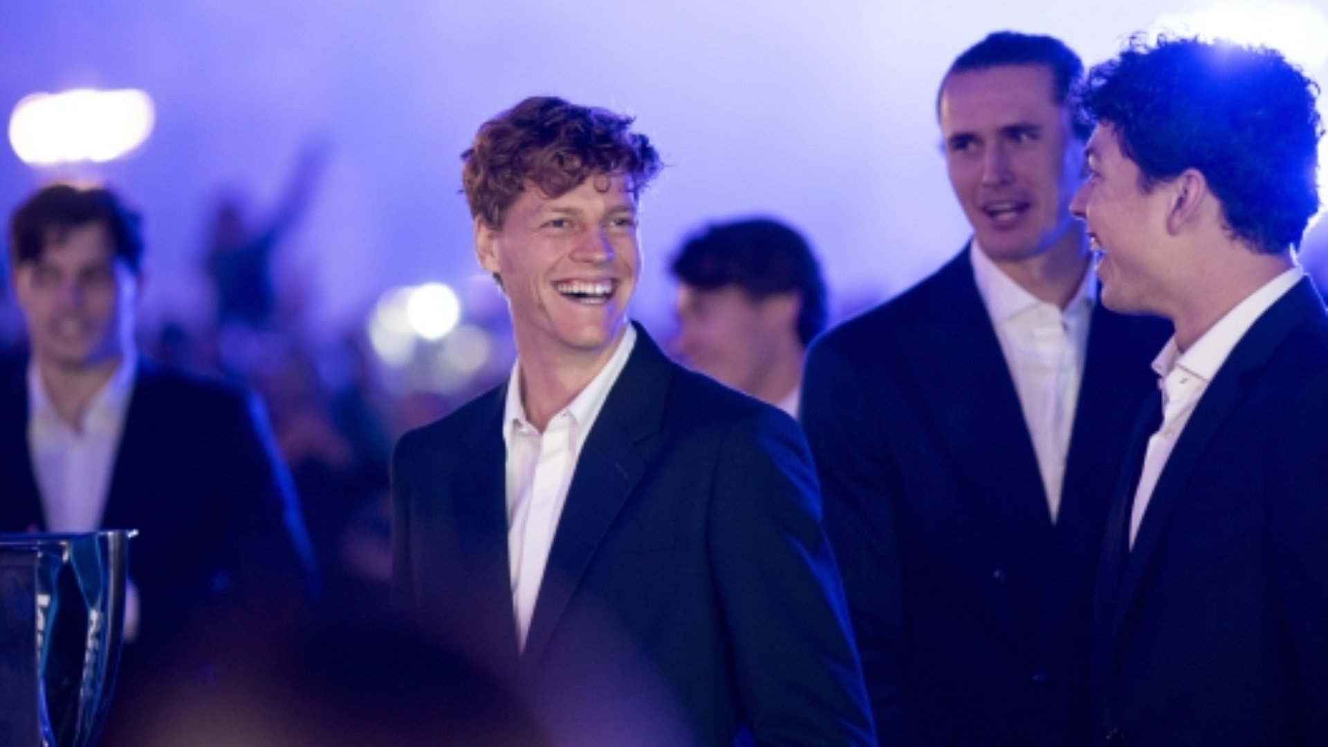 Jannik Sinner  mbret i Torinos  në suitën e një hoteli prej 4000 euro  nata  Ja kush paguan 